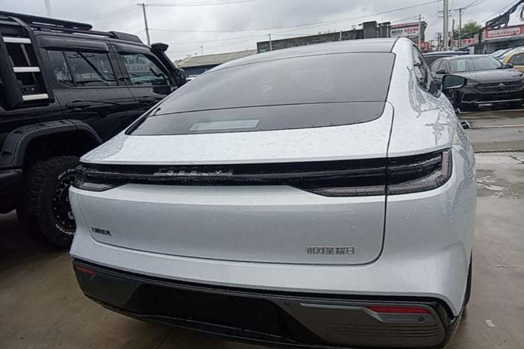 Used Geely Galaxy 8 2025 130km EM-i Flagship Edition Rear