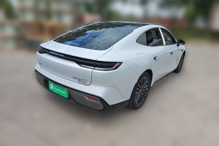Used Geely Galaxy 8 2025 130km EM-i Prestige Edition Rear Right 45 Deg