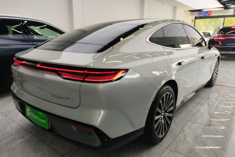 Used Geely Galaxy 8 2025 130km EM-P Exploration Edition Rear Right 45 Deg
