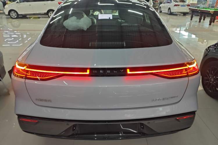Used Geely Galaxy 8 2025 60km EM-i Luxury Edition Rear