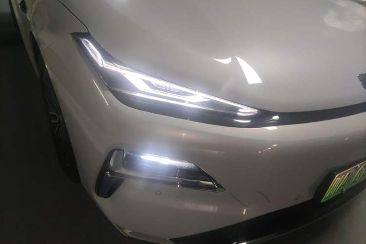 Used Geely Galaxy 8 2025 130km EM-i Prestige Edition Right Front Headlight