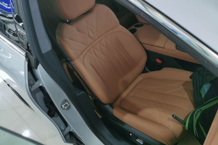 Used Geely Galaxy 8 2025 130km EM-i Flagship Edition Right Front Seat