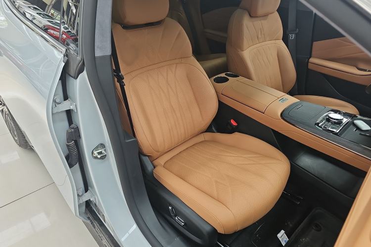Used Geely Galaxy 8 2025 130km EM-i Flagship Edition Right Front Seat