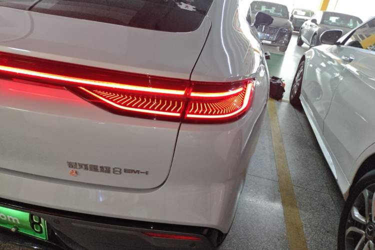 Used Geely Galaxy 8 2025 130km EM-i Flagship Edition Right Rear Taillight