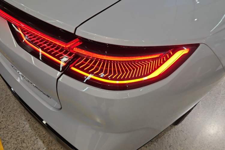 Used Geely Galaxy 8 2025 130km EM-P Starship Edition Right Rear Taillight