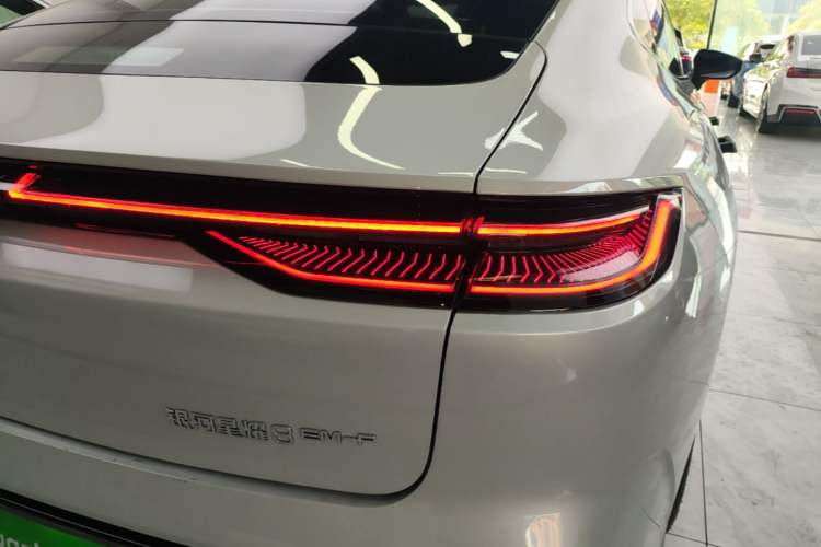 Used Geely Galaxy 8 2025 130km EM-P Exploration Edition Right Rear Taillight