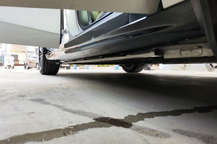 Used Geely Galaxy 8 2025 130km EM-i Deluxe Edition Right Side Sill
