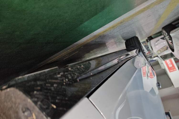 Used Geely Galaxy 8 2025 130km EM-i Flagship Edition Right Side Sill