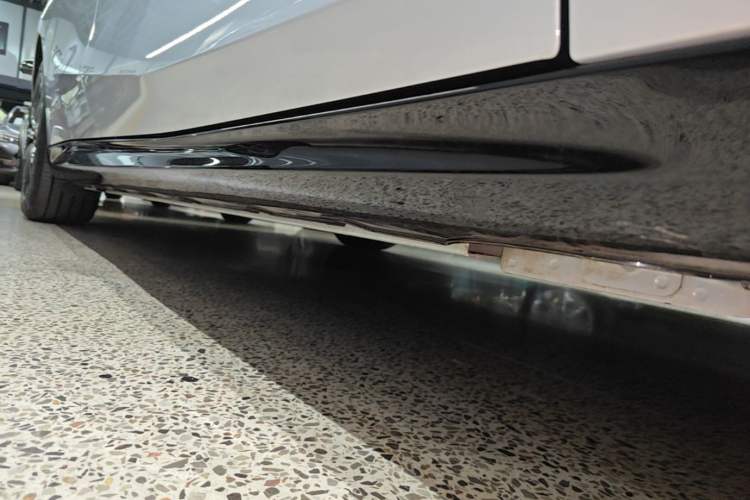 Used Geely Galaxy 8 2025 130km EM-P Starship Edition Right Side Sill