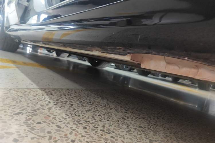 Used Geely Galaxy 8 2025 130km EM-i Prestige Edition Right Side Sill