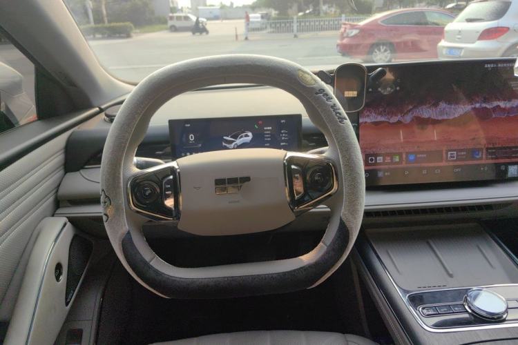 Used Geely Galaxy 8 2025 130km EM-i Deluxe Edition Steering Wheel
