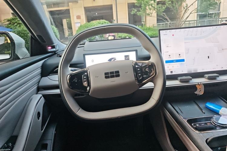 Used Geely Galaxy 8 2025 130km EM-i Flagship Edition Steering Wheel