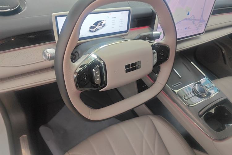 Used Geely Galaxy 8 2025 130km EM-i Prestige Edition Steering Wheel