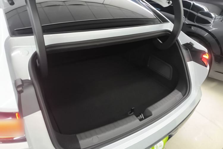 Used Geely Galaxy 8 2025 130km EM-P Starship Edition Trunk