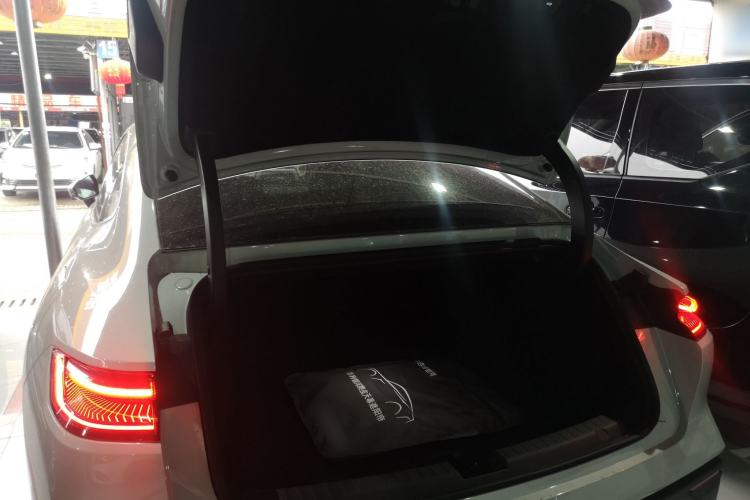 Used Geely Galaxy 8 2025 130km EM-i Flagship Edition Trunk