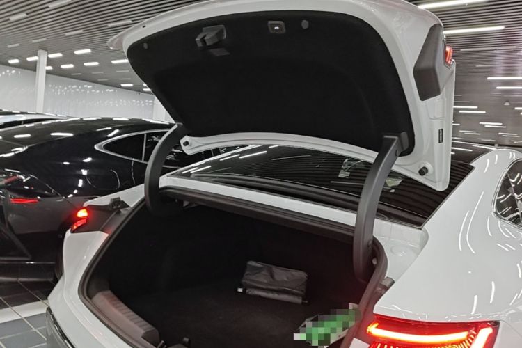 Used Geely Galaxy 8 2025 130km EM-P Starship Edition Trunk