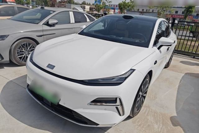 Used Geely Galaxy 8 2025 130km EM-P Starship Edition
