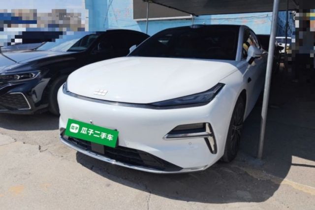 Used Geely Galaxy 8 2025 130km EM-P Starship Edition