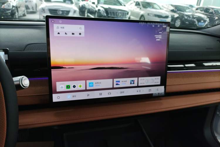Used Geely Galaxy 8 2025 130km EM-i Prestige Edition Audio And AC Panel
