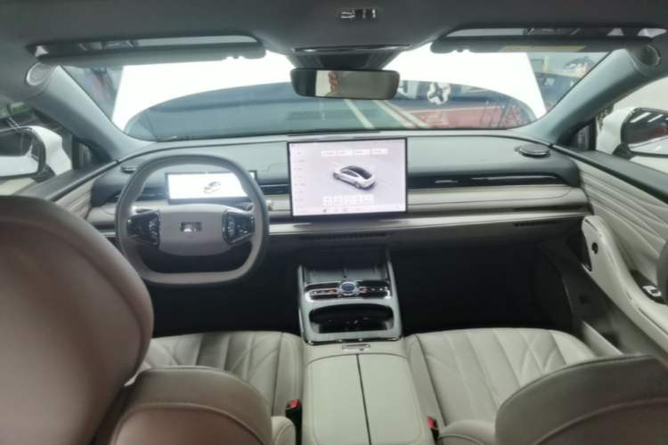 Used Geely Galaxy 8 2025 130km EM-i Deluxe Edition Center Console