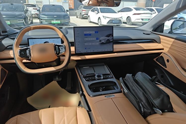 Used Geely Galaxy 8 2025 130km EM-P Starship Edition Center Console