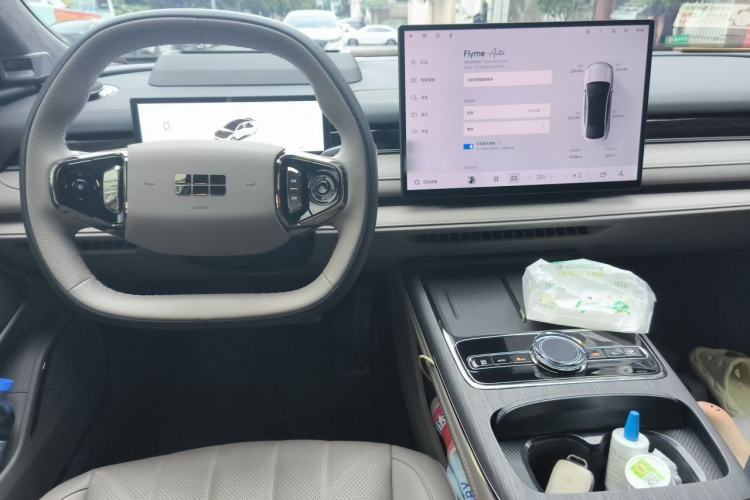 Used Geely Galaxy 8 2025 130km EM-P Starship Edition Center Console