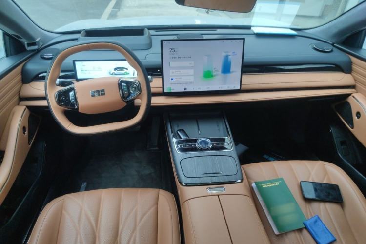 Used Geely Galaxy 8 2025 130km EM-i Flagship Edition Center Console