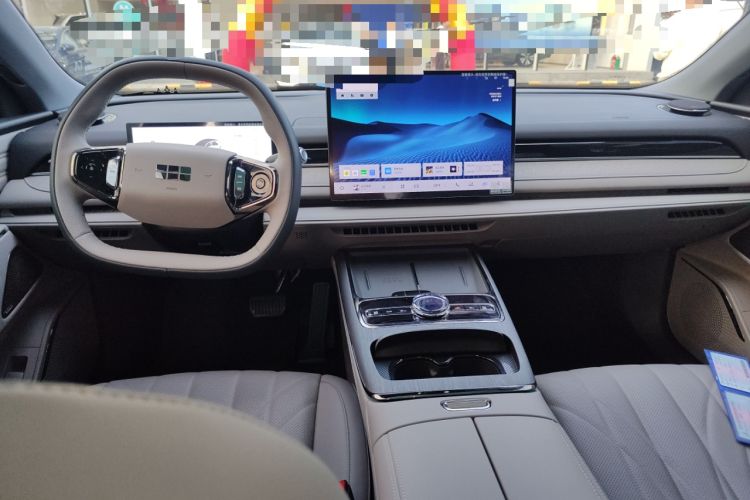 Used Geely Galaxy 8 2025 130km EM-i Deluxe Edition Center Console