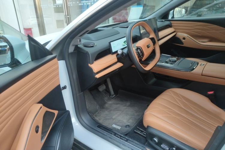 Used Geely Galaxy 8 2025 130km EM-i Flagship Edition Driver Seat