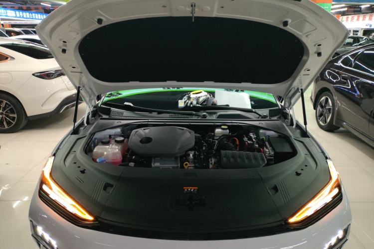 Used Geely Galaxy 8 2025 130km EM-P Starship Edition Engine Bay