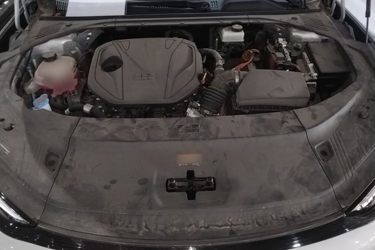 Used Geely Galaxy 8 2025 130km EM-i Flagship Edition Engine Bay