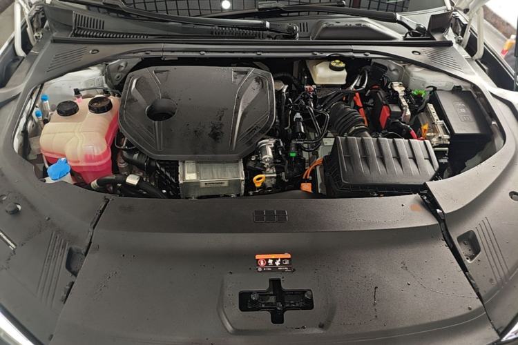 Used Geely Galaxy 8 2025 130km EM-P Starship Edition Engine Bay