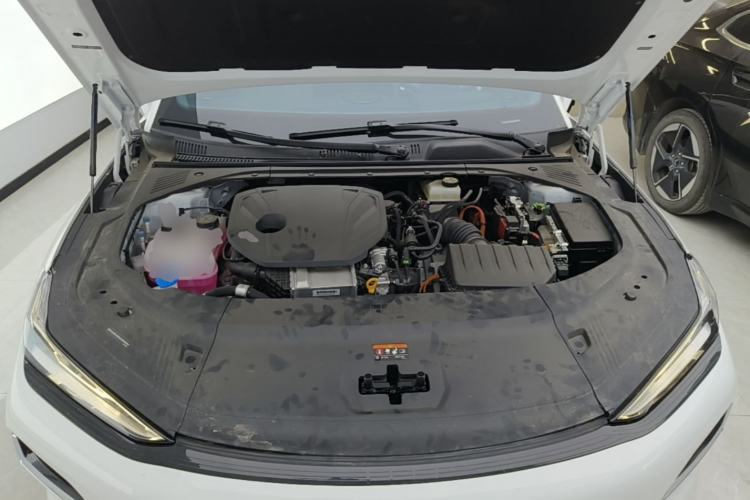 Used Geely Galaxy 8 2025 130km EM-P Starship Edition Engine Bay