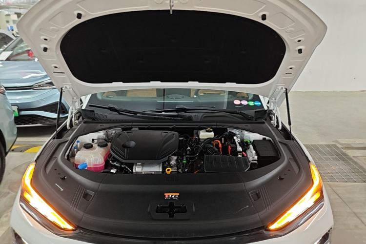 Used Geely Galaxy 8 2025 130km EM-P Starship Edition Engine Bay