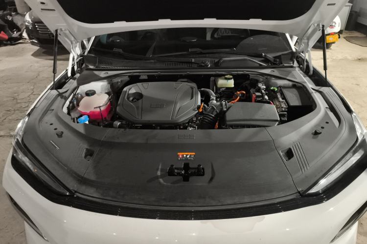 Used Geely Galaxy 8 2025 130km EM-i Prestige Edition Engine Bay
