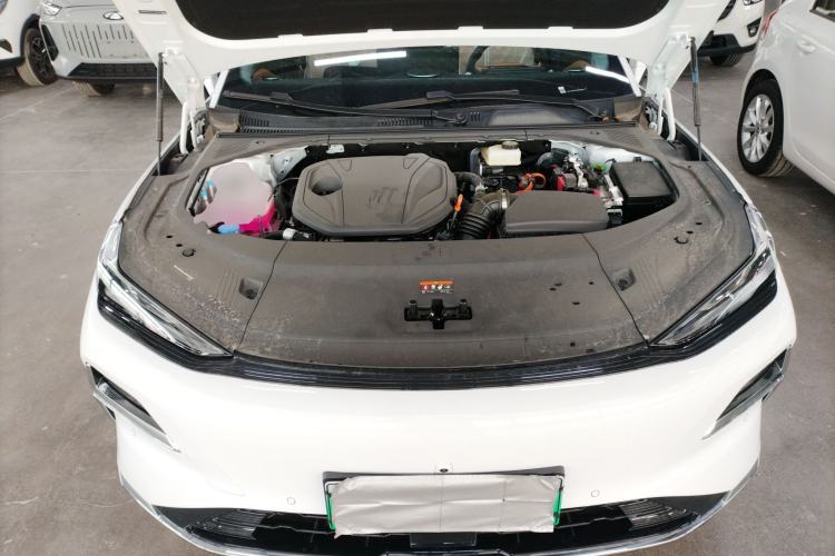 Used Geely Galaxy 8 2025 130km EM-i Prestige Edition Engine Bay