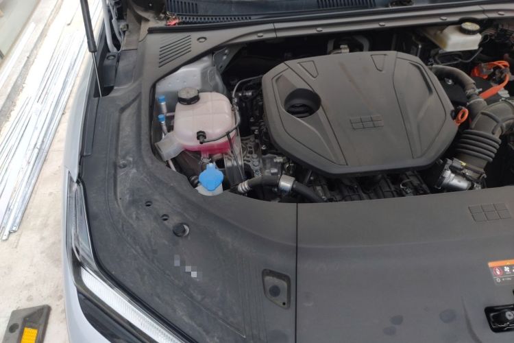 Used Geely Galaxy 8 2025 130km EM-i Flagship Edition Engine Bay Right