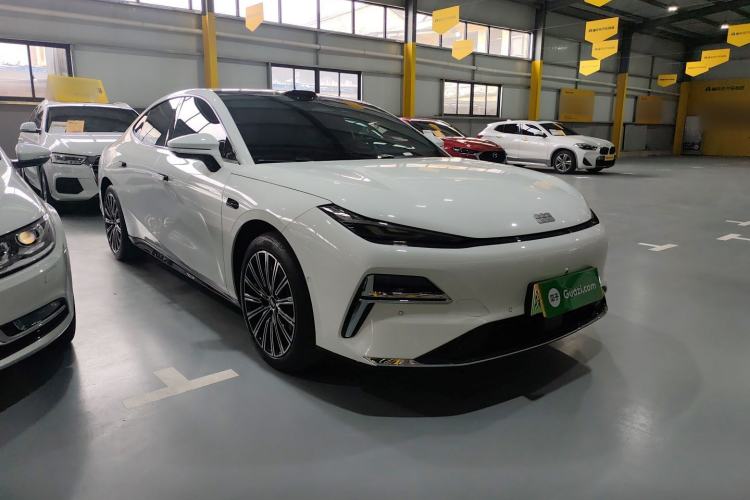 Used Geely Galaxy 8 2025 130km EM-P Starship Edition Exterior 1