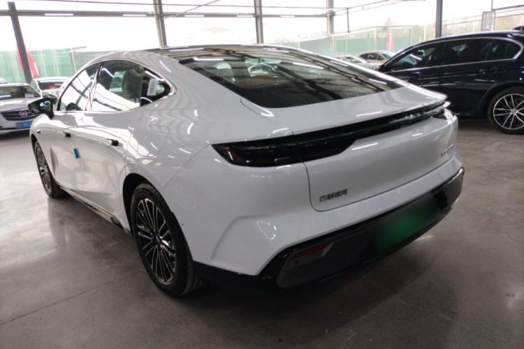 Used Geely Galaxy 8 2025 130km EM-i Prestige Edition Exterior 2