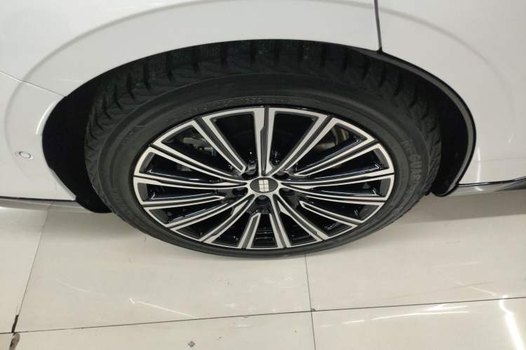 Used Geely Galaxy 8 2025 130km EM-P Starship Edition Exterior 5
