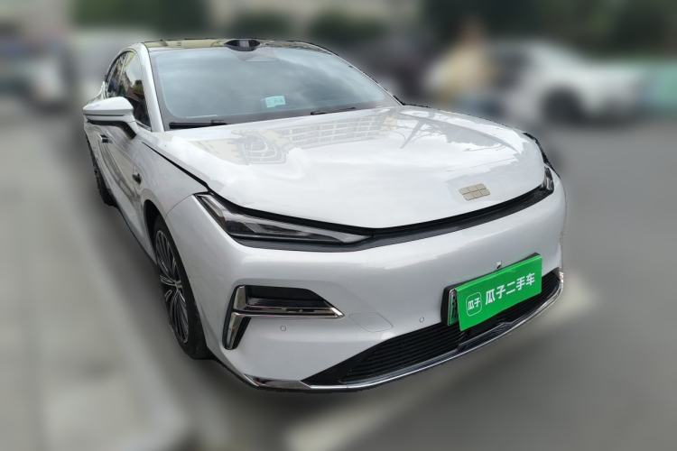Used Geely Galaxy 8 2025 130km EM-P Starship Edition Front Right 45 Deg
