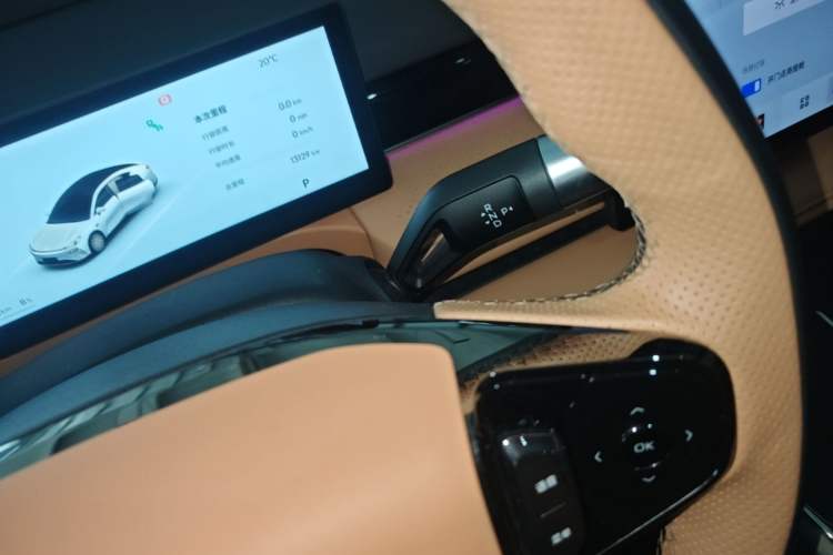Used Geely Galaxy 8 2025 130km EM-P Starship Edition Gear Lever