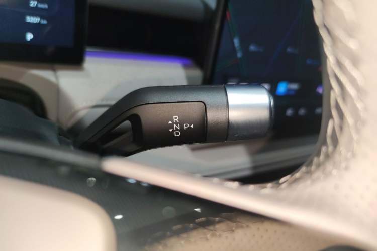 Used Geely Galaxy 8 2025 130km EM-i Deluxe Edition Gear Lever