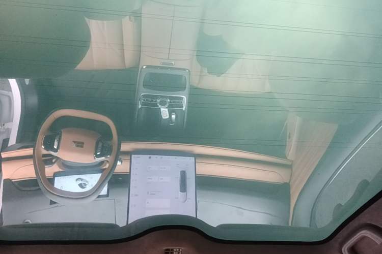 Used Geely Galaxy 8 2025 130km EM-P Starship Edition Headliner