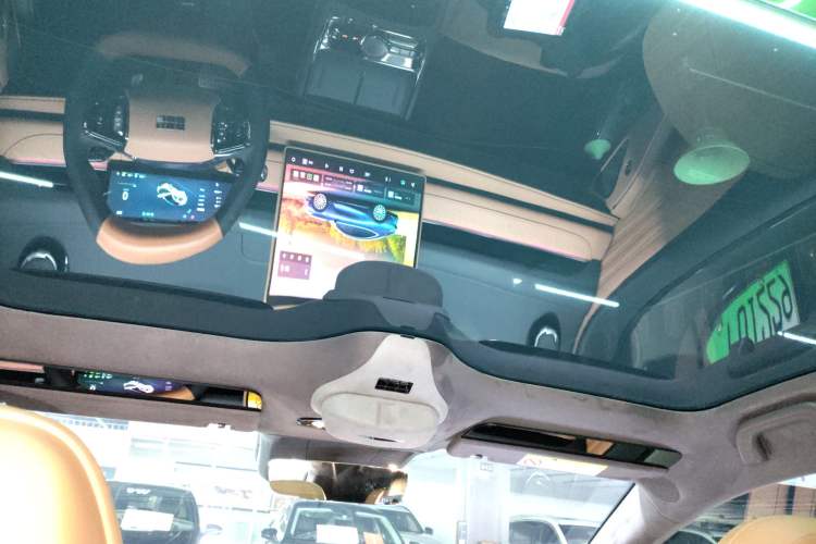 Used Geely Galaxy 8 2025 130km EM-P Starship Edition Headliner