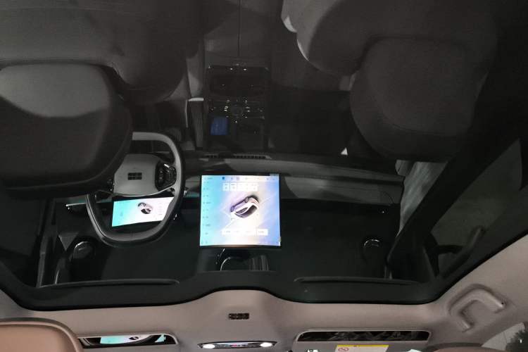 Used Geely Galaxy 8 2025 130km EM-i Prestige Edition Headliner