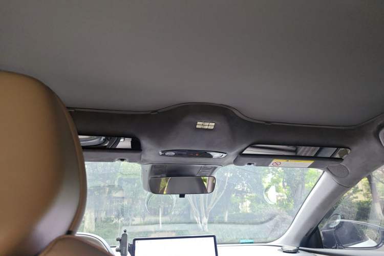 Used Geely Galaxy 8 2025 130km EM-i Flagship Edition Headliner