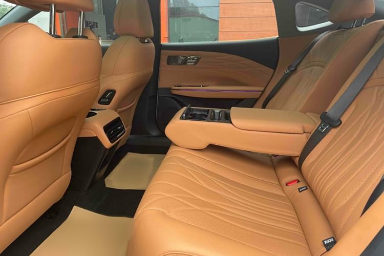 Used Geely Galaxy 8 2025 130km EM-i Deluxe Edition Interior 10