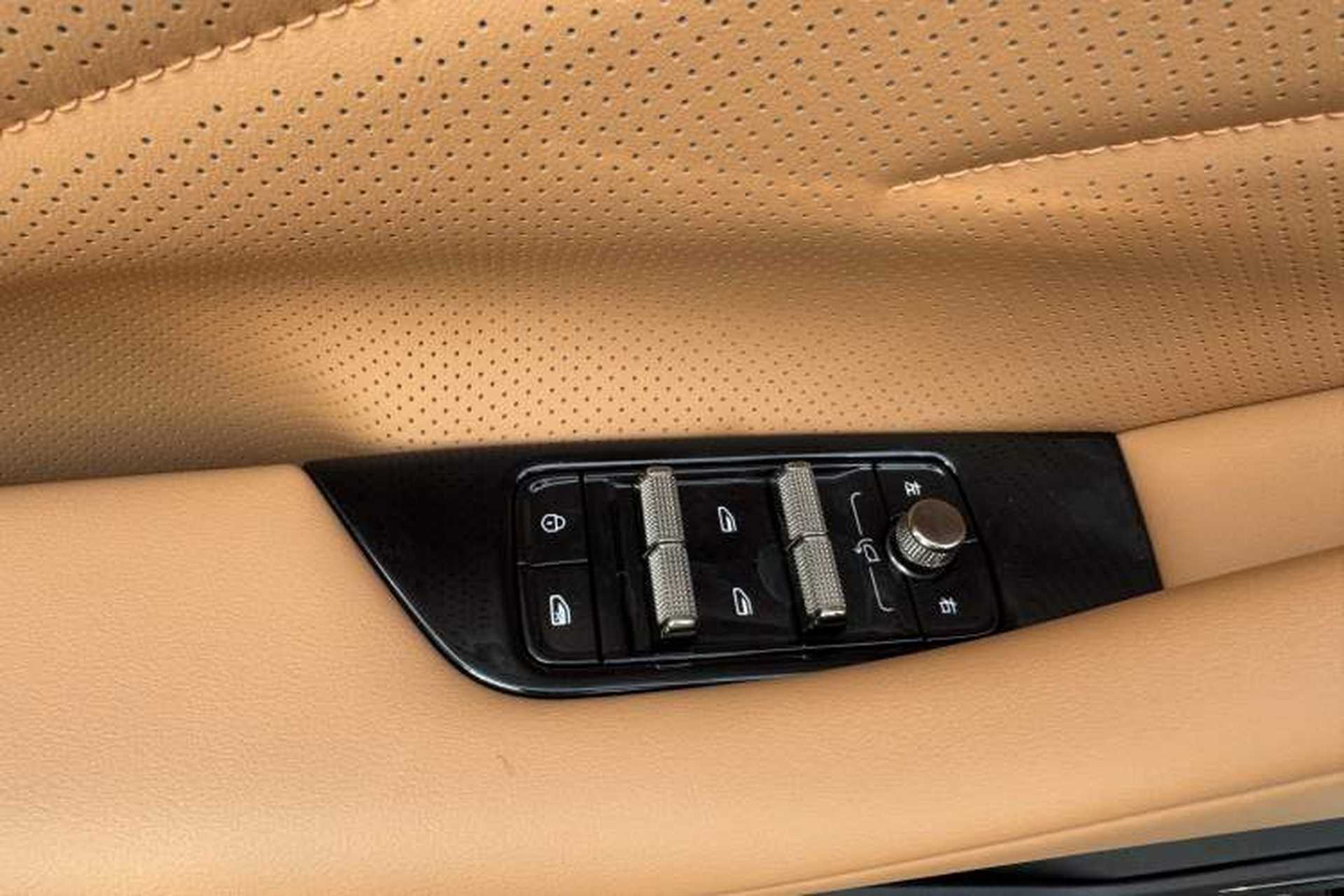 Used Geely Galaxy 8 2025 130km EM-P Starship Edition Interior 11
