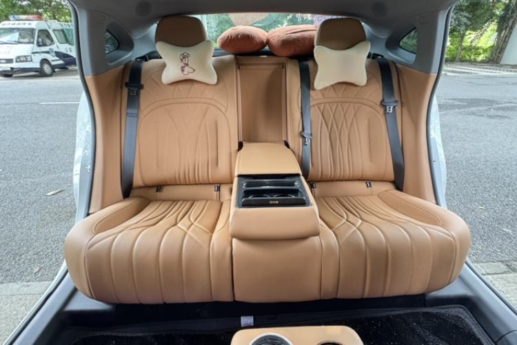 Used Geely Galaxy 8 2025 130km EM-i Deluxe Edition Interior 2